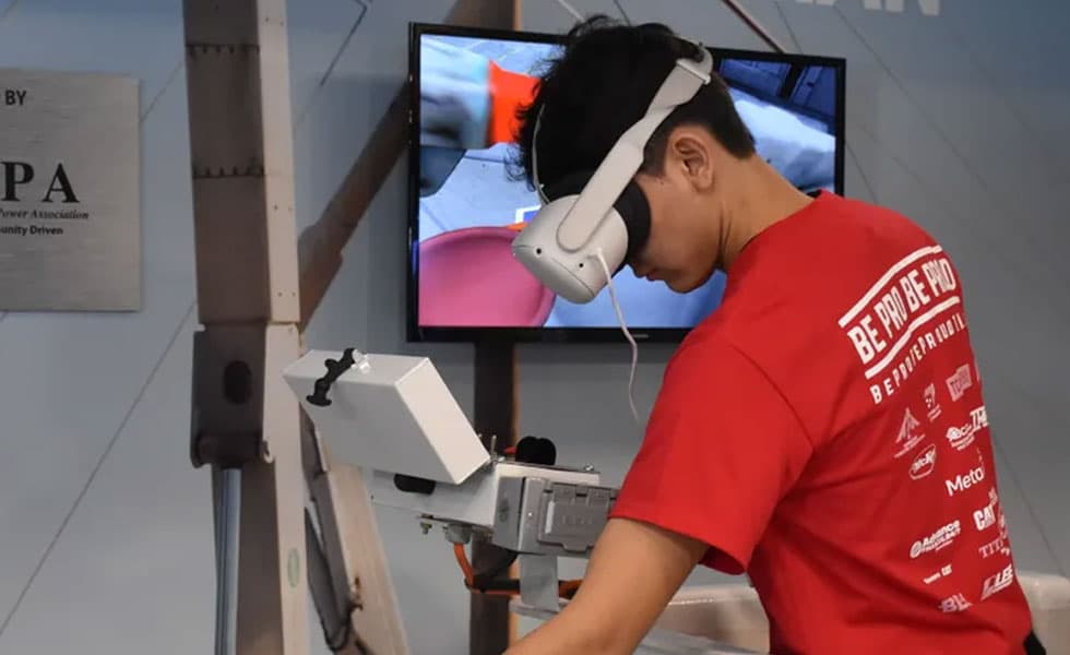 Virtual Reality Trade Simulators Prepare Tennessee Students to Enter Workforce